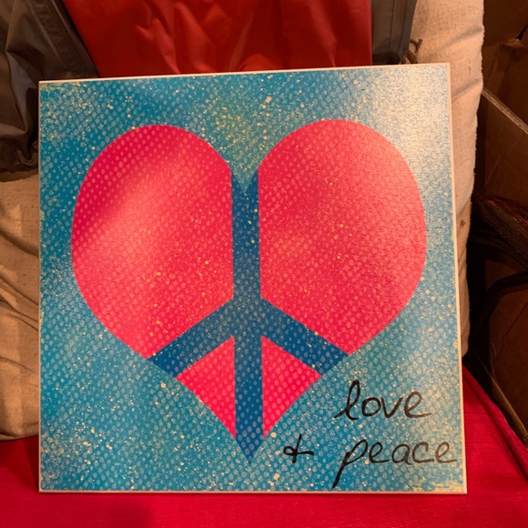Love and Peace sign - Picture 1 of 2